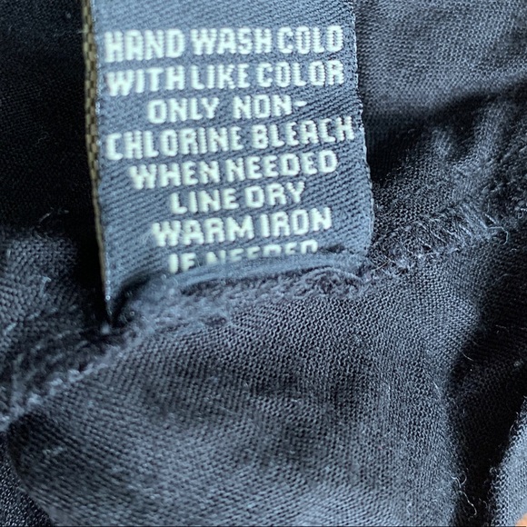 Metropark Black Mesh Floral Stitch Top - Picture 7 of 8